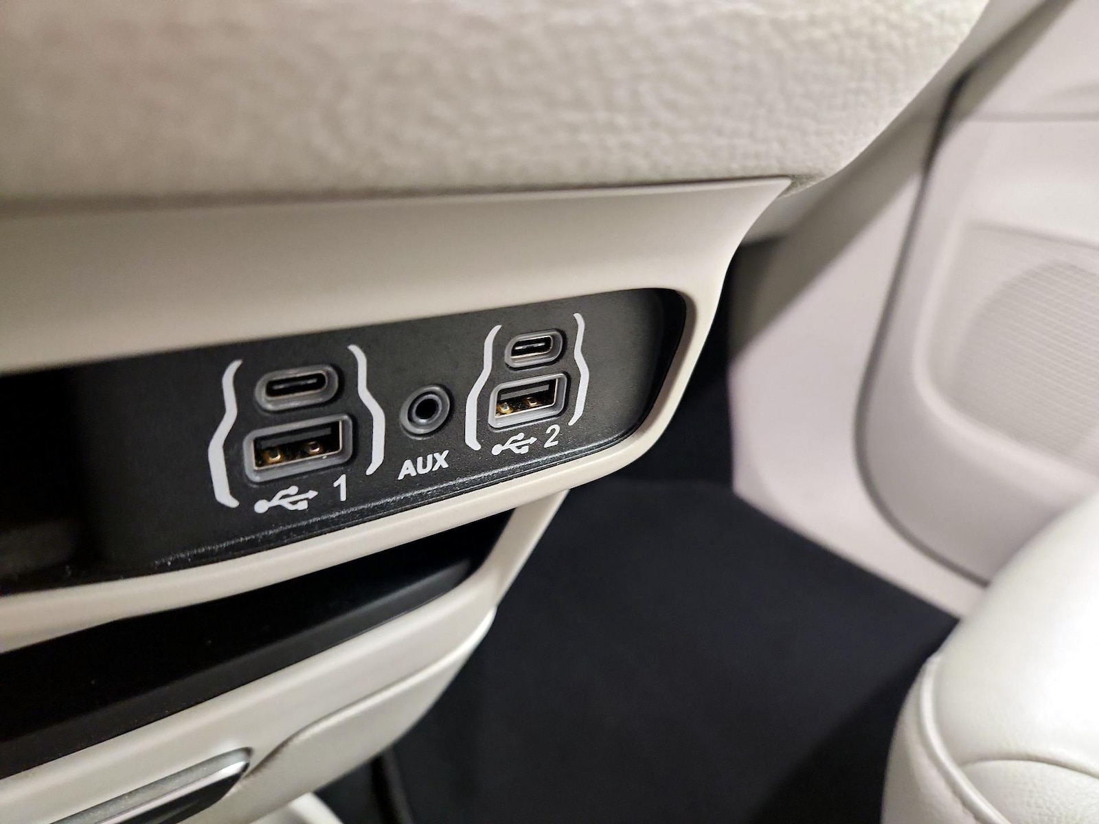 2021 Chrysler Pacifica Touring L - Photo 20