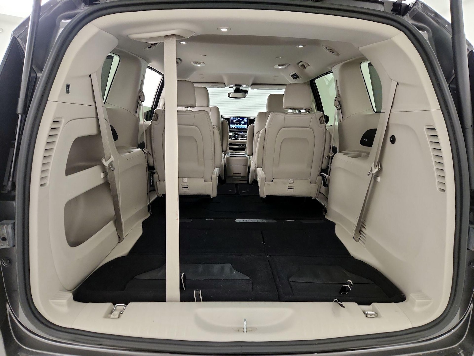 2021 Chrysler Pacifica Touring L - Photo 24