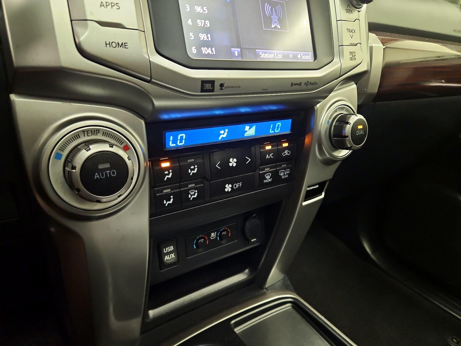 2016 Toyota 4Runner Limited - Photo 17