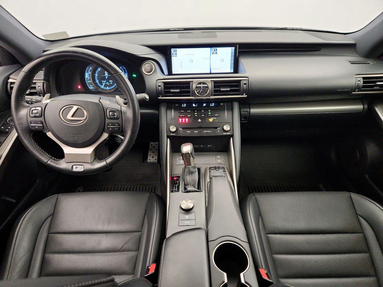 2018 Lexus IS 300 - Photo 10