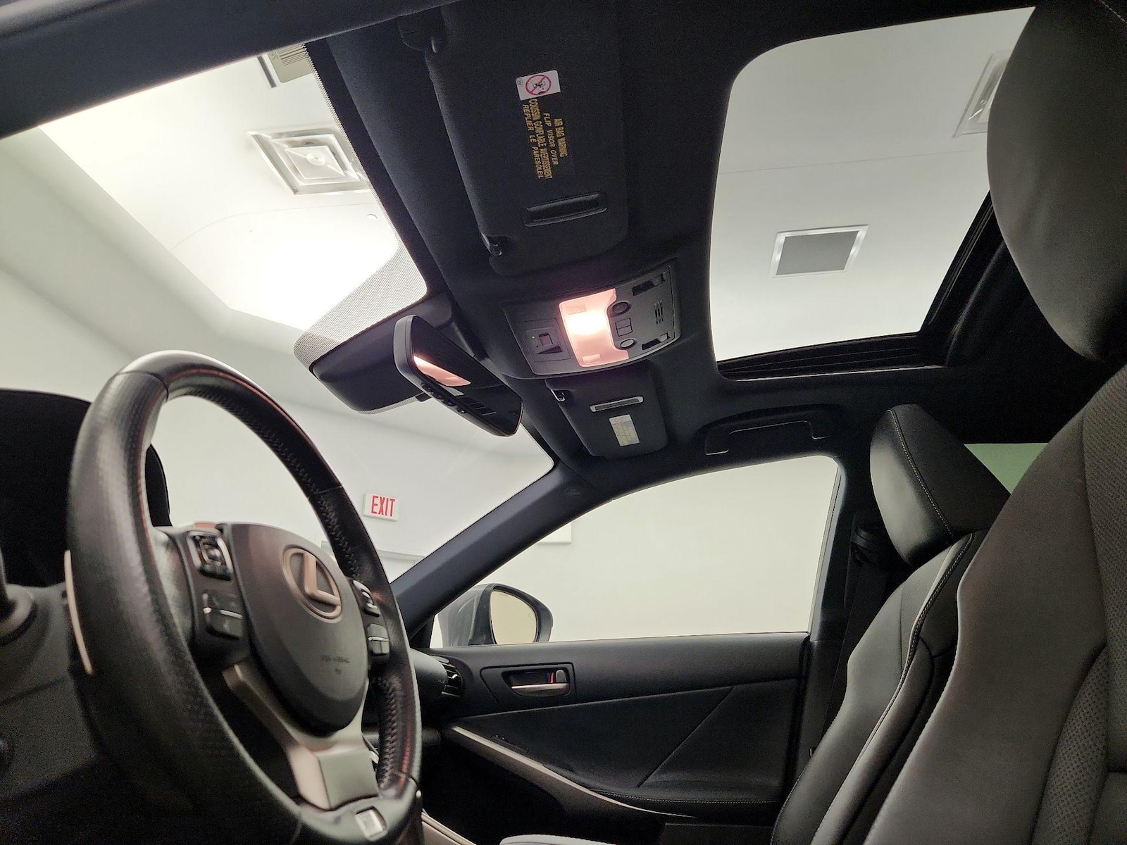 2018 Lexus IS 300 - Photo 20