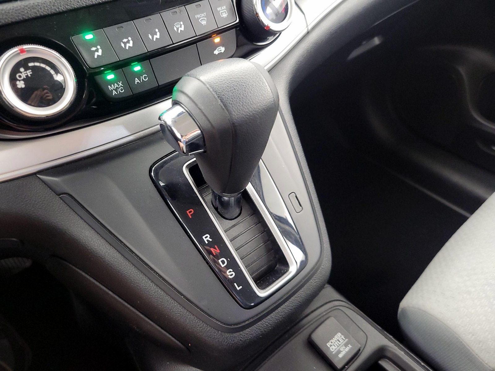 2016 Honda CR-V LX - Photo 17