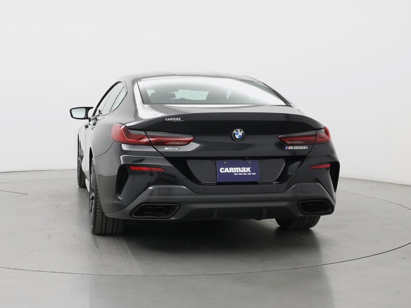 2026 BMW 8 Series M850i - Photo 7