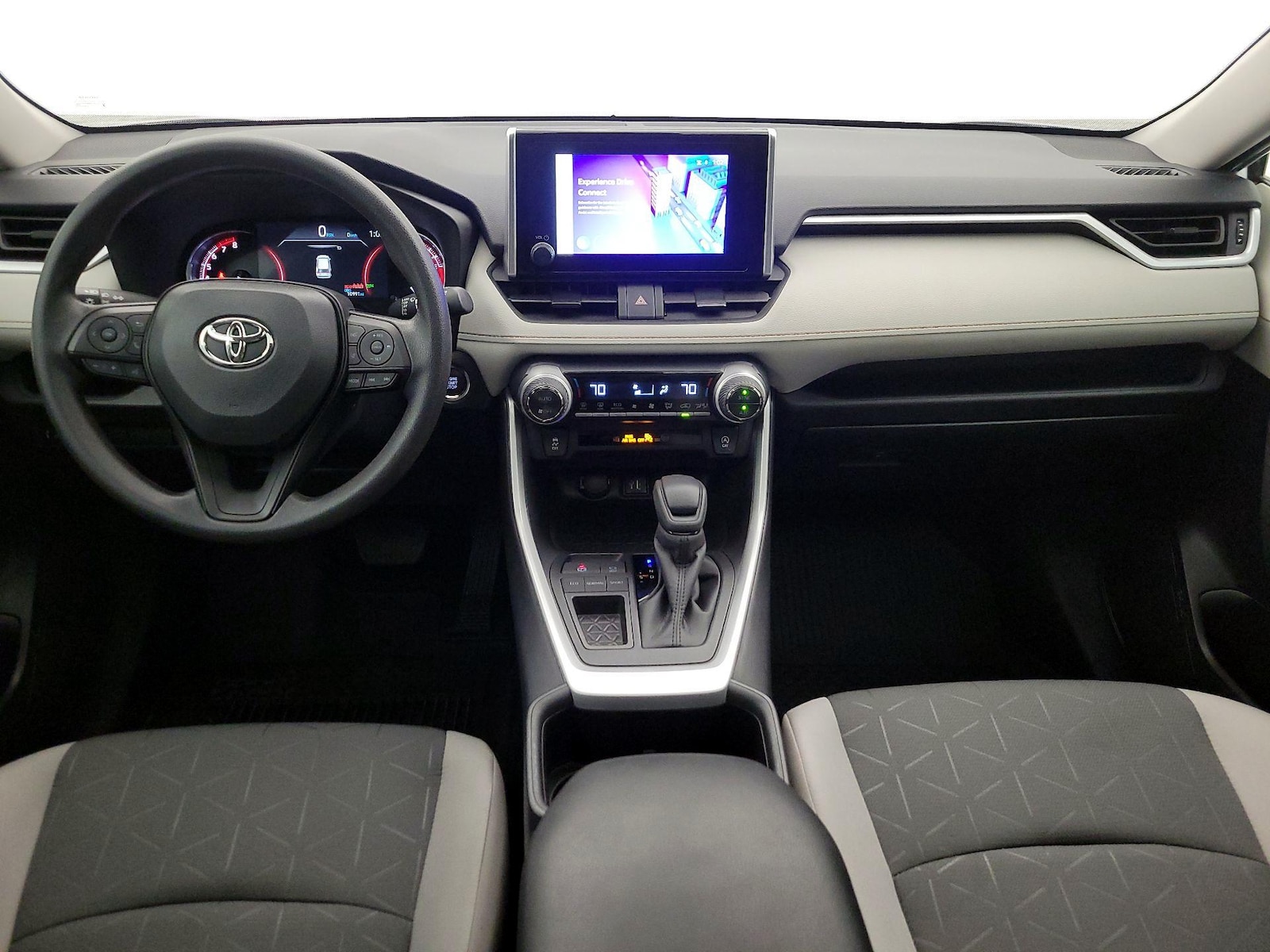 2025 Toyota RAV4 XLE - Photo 10