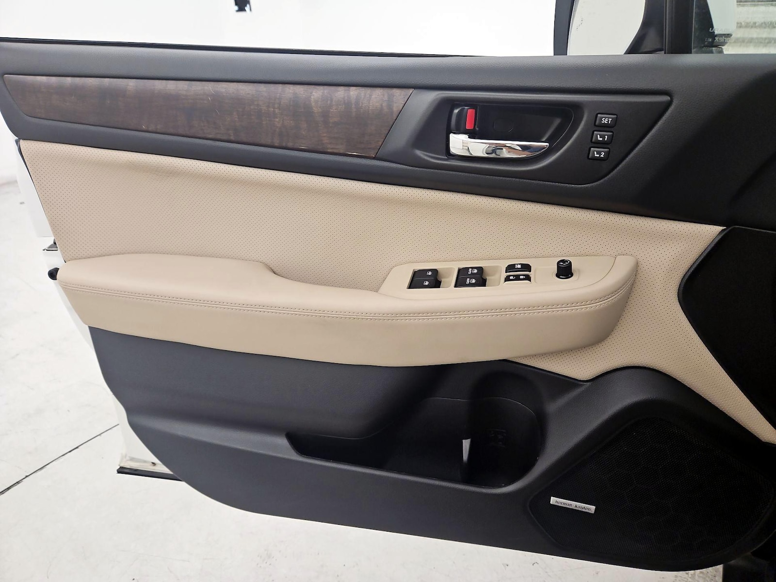 2017 Subaru Outback Limited - Photo 13