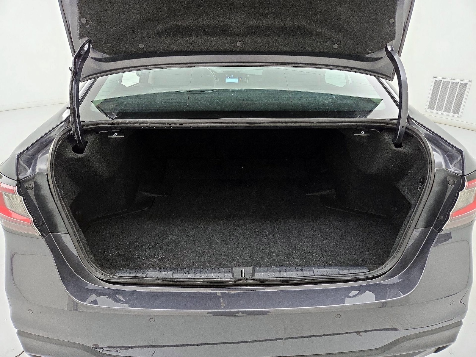 2024 Subaru Legacy Limited - Photo 23