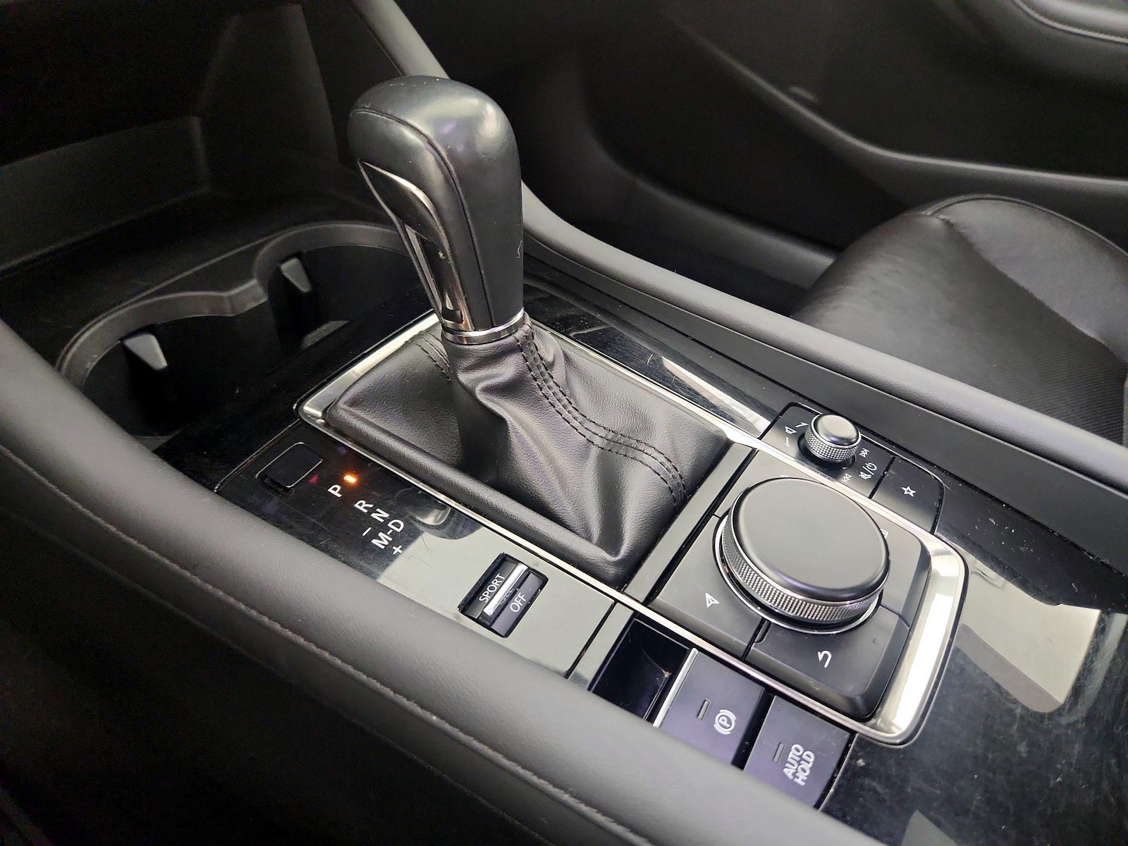 2020 Mazda Mazda3 Premium - Photo 19