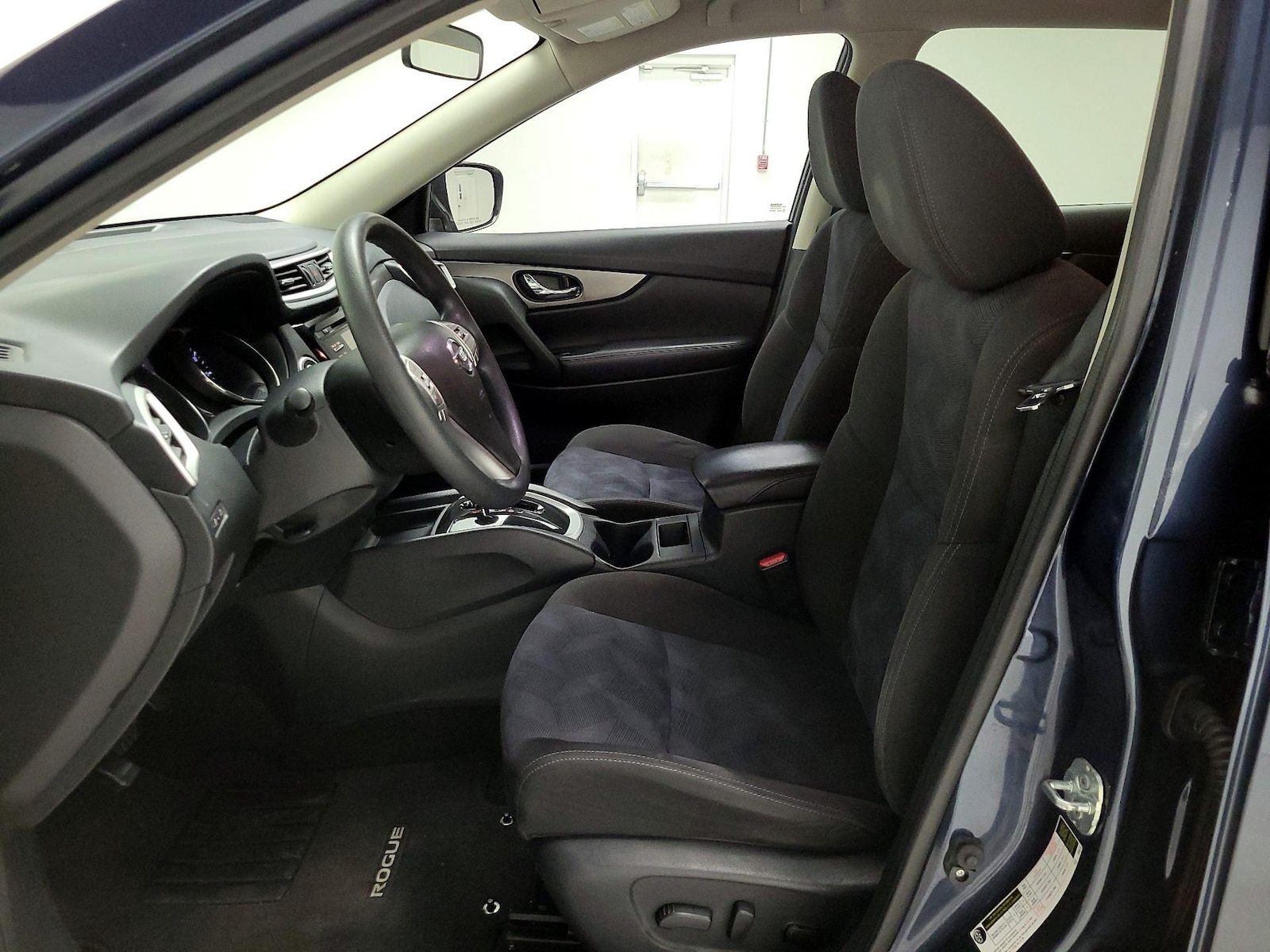 Power Seat(s) & Side Airbags
