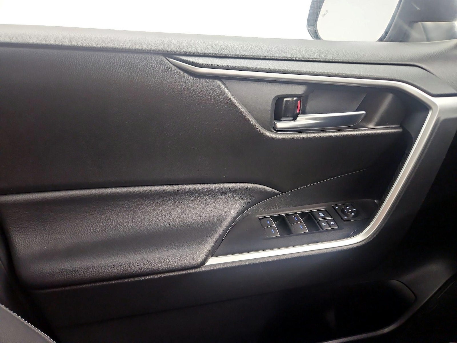 2022 Toyota RAV4 XLE Premium - Photo 13