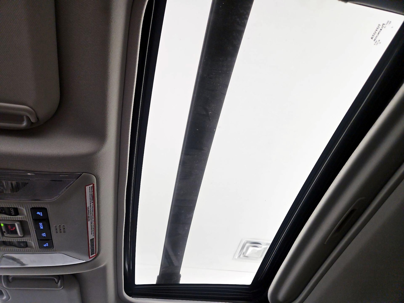 2022 Toyota RAV4 XLE Premium - Photo 20