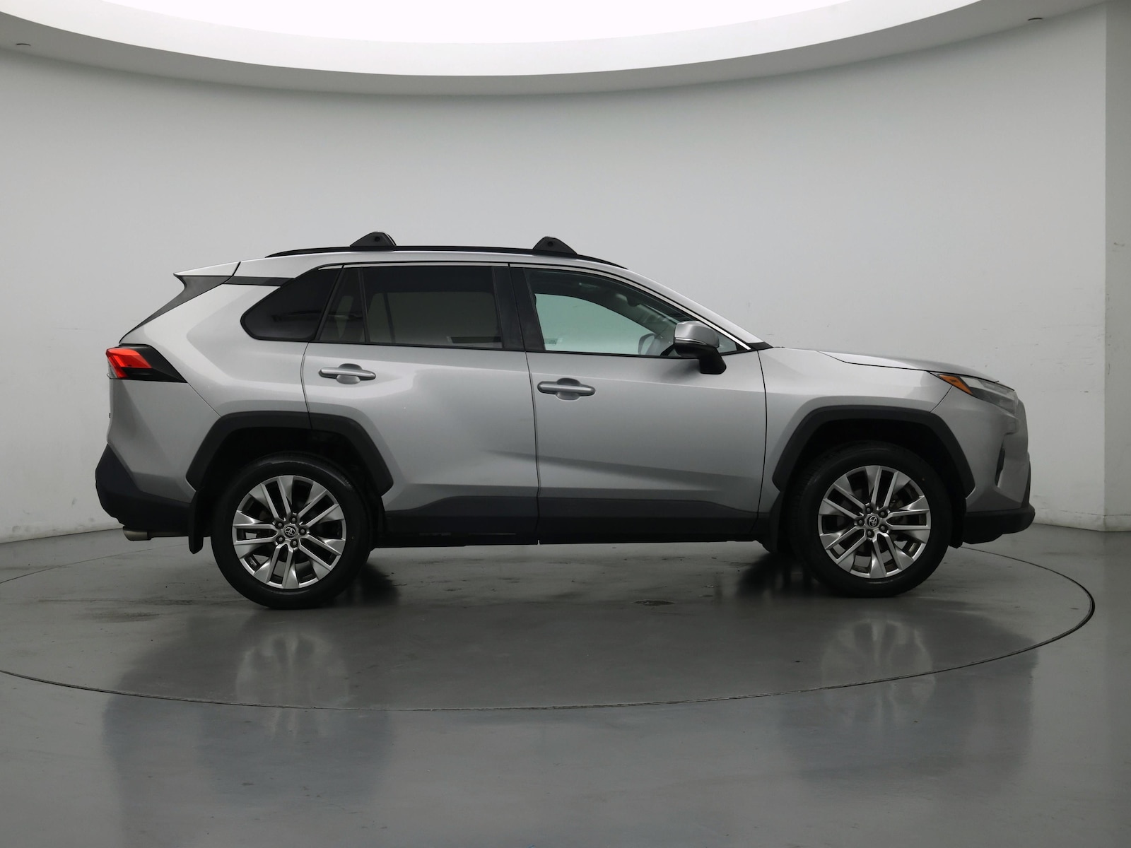 2022 Toyota RAV4 XLE Premium - Photo 8