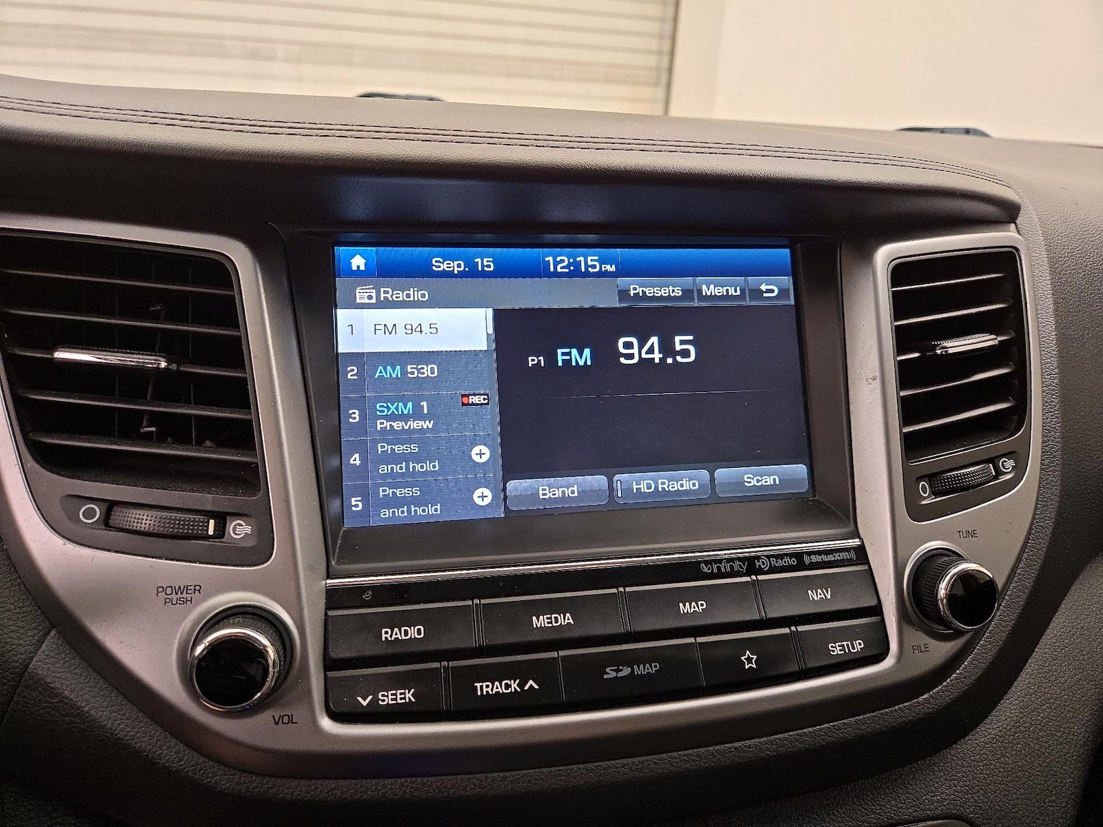 2018 Hyundai Tucson SE Plus - Photo 17