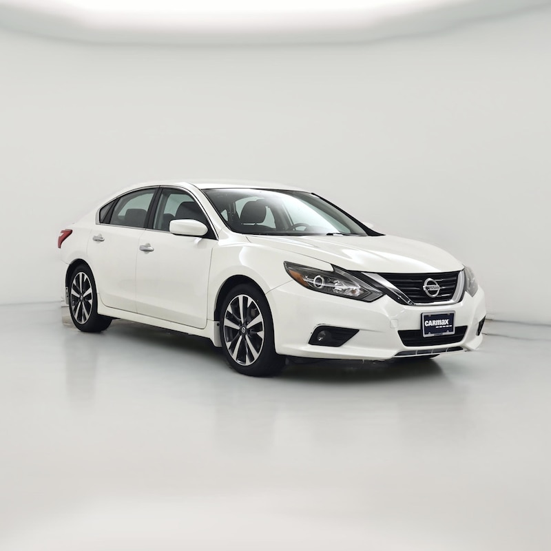 2016 Nissan Altima SR