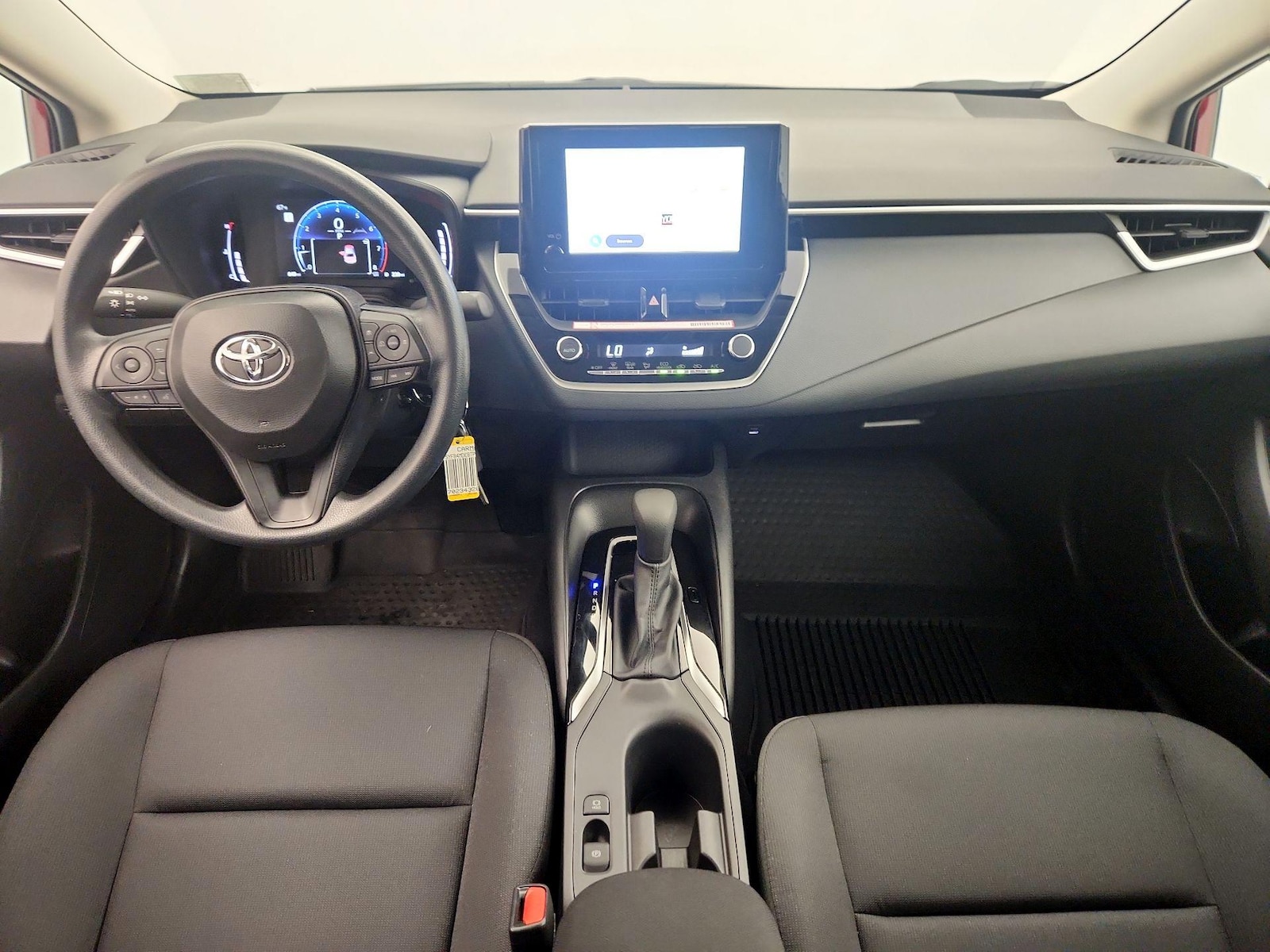 2026 Toyota Corolla LE - Photo 10