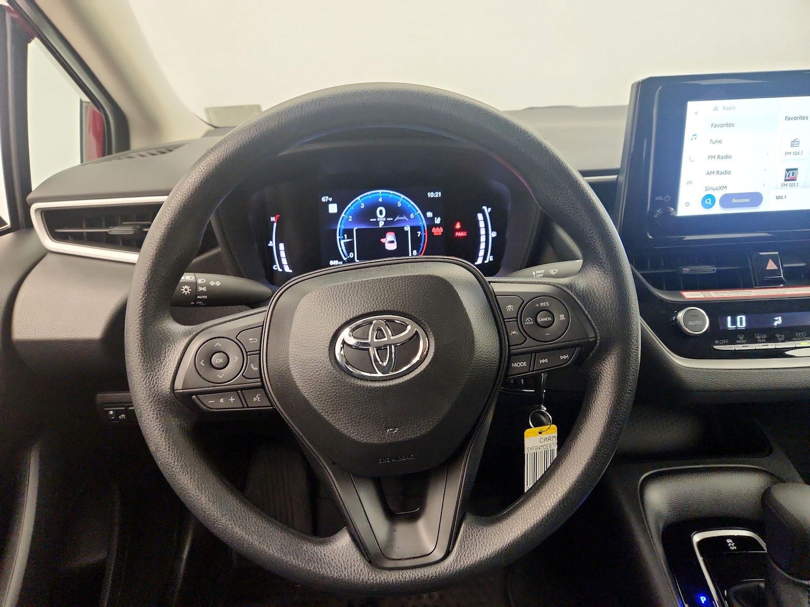 2026 Toyota Corolla LE - Photo 11