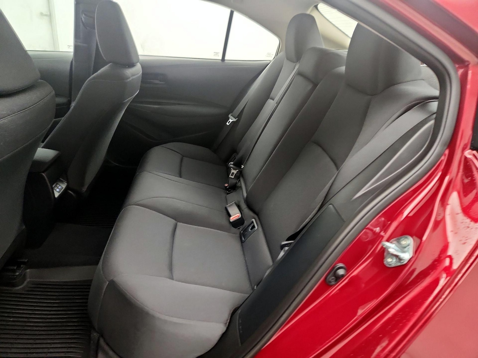 2026 Toyota Corolla LE - Photo 19