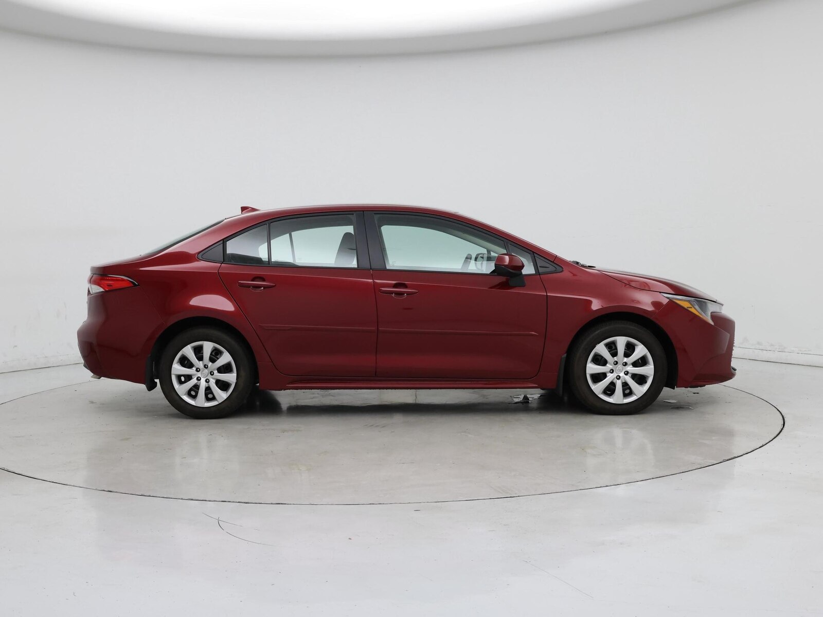 2026 Toyota Corolla LE - Photo 8