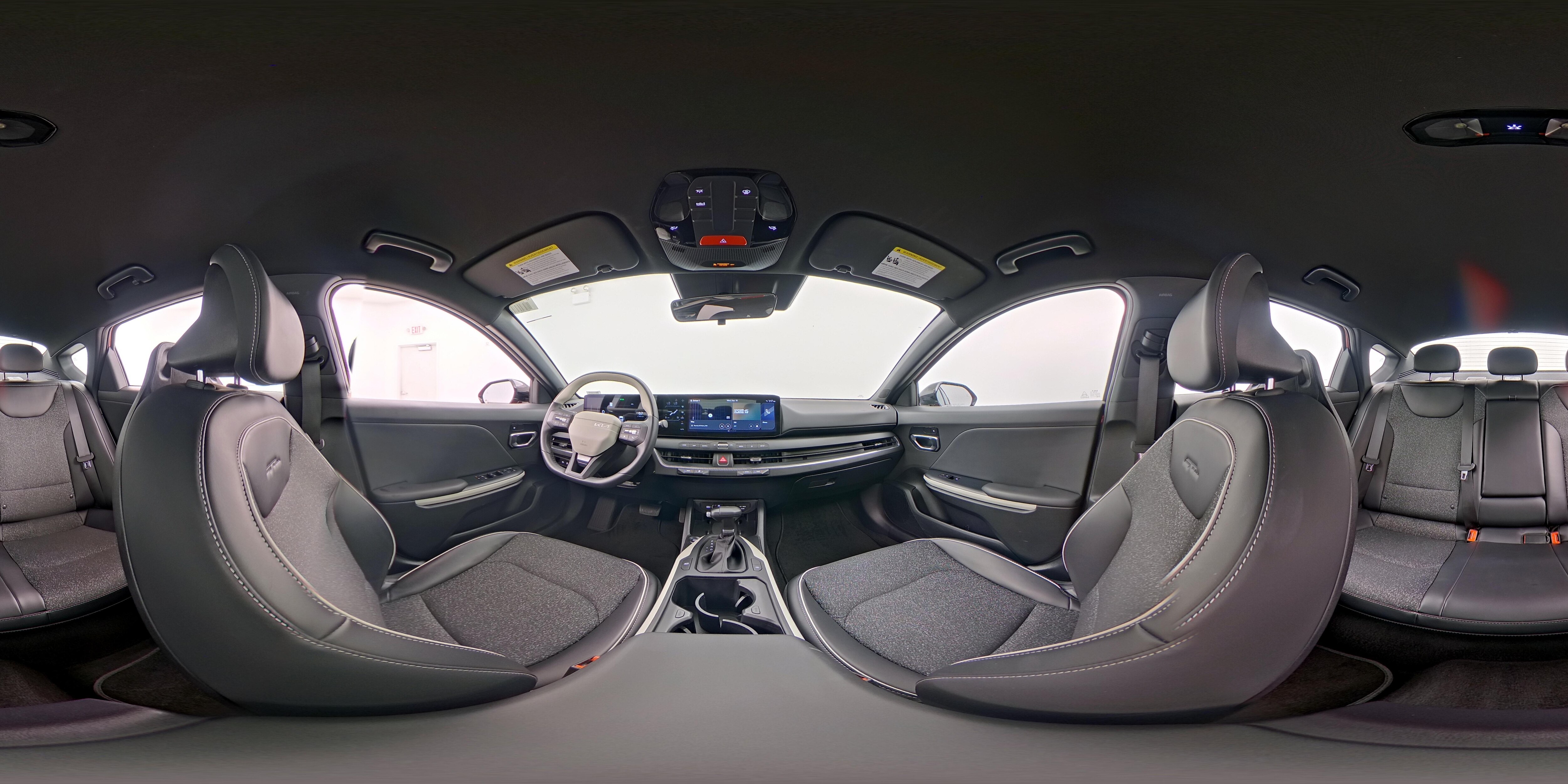 2025 Kia K4 GT-Line - Photo 25