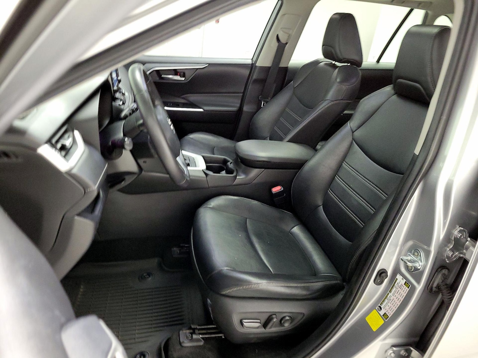 Power Seat(s) & Side Airbags