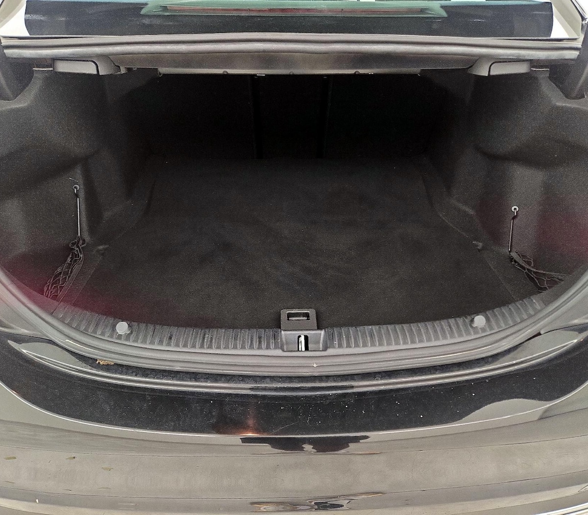 Trunk/Cargo (Seats Up)