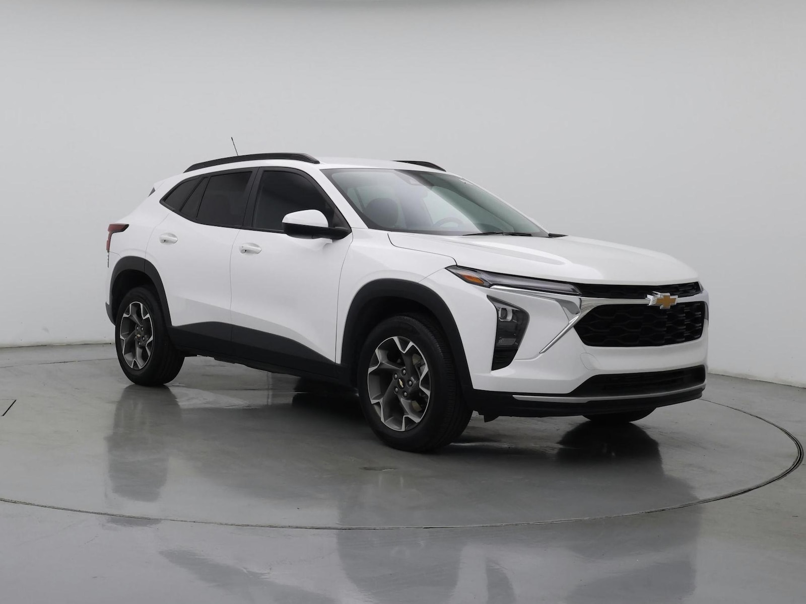 2025 Chevrolet Trax LT - Photo 2