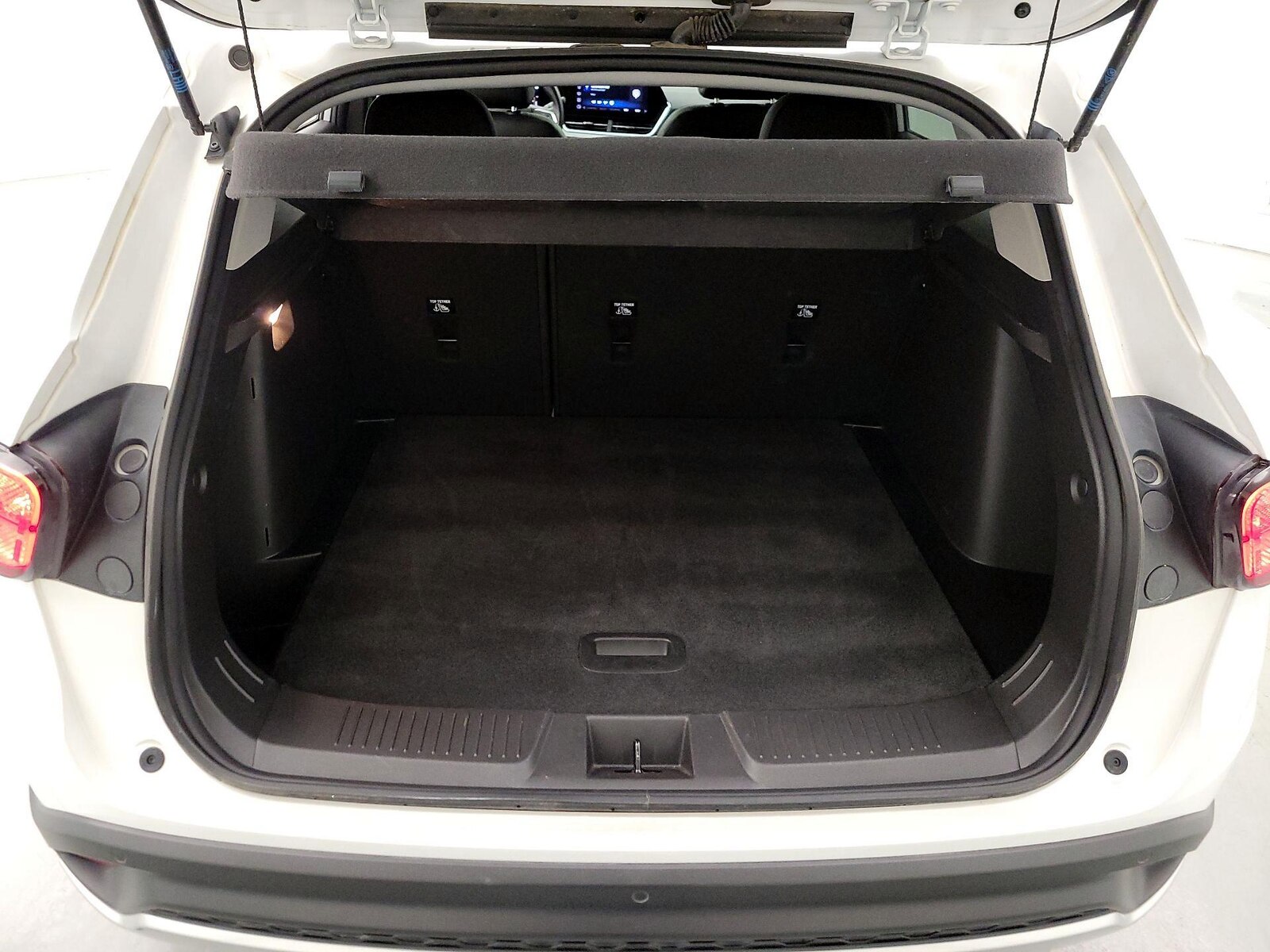 2025 Chevrolet Trax LT - Photo 21