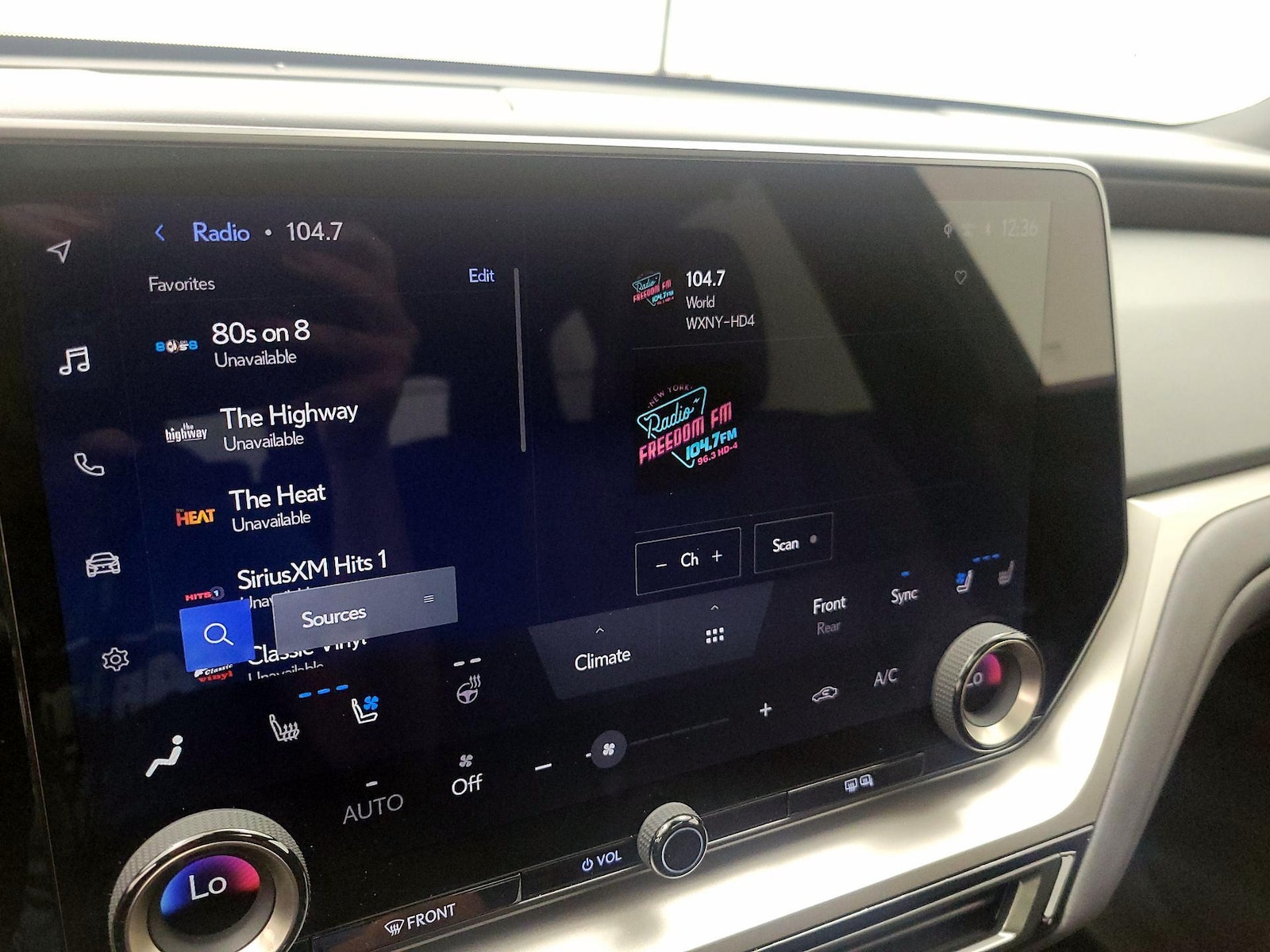 2025 Lexus TX Premium - Photo 16
