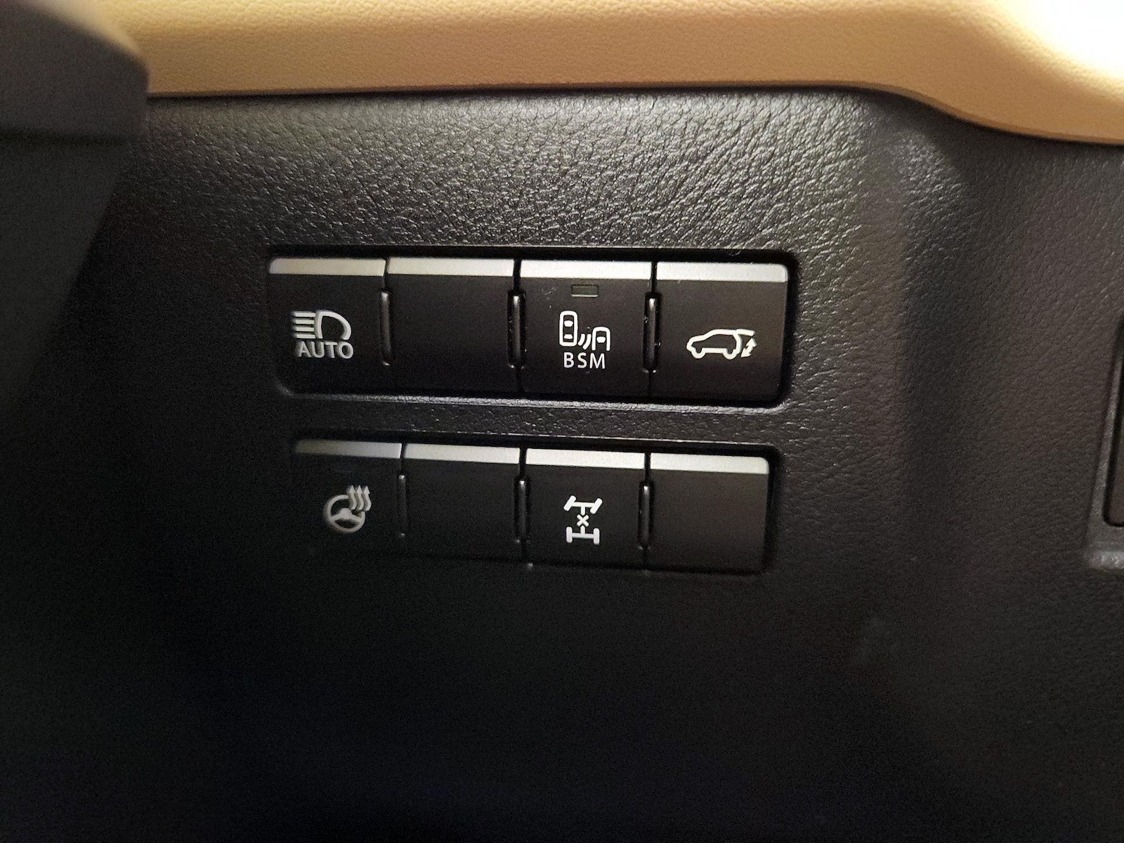 2021 Lexus NX 300 - Photo 12