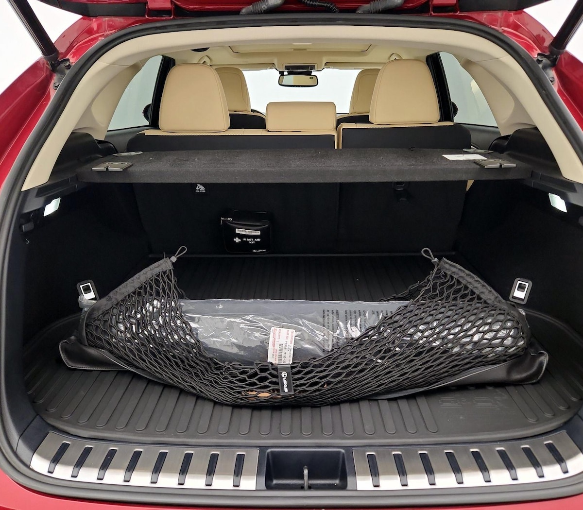Trunk/Cargo (Seats Up)