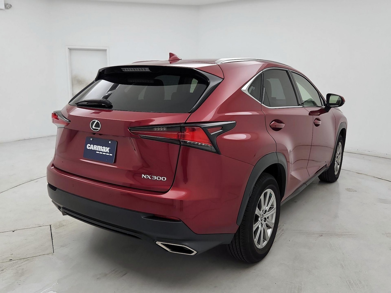 2021 Lexus NX 300 - Photo 5