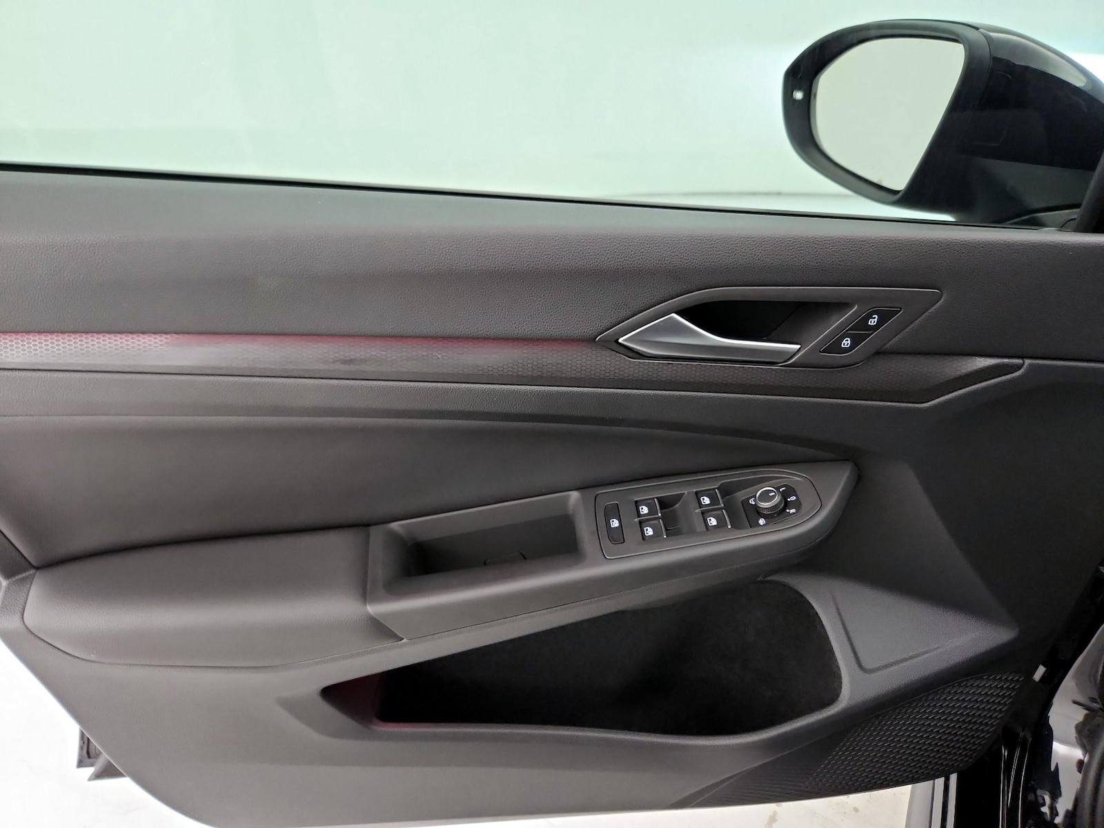 2024 Volkswagen Golf GTI SE - Photo 13