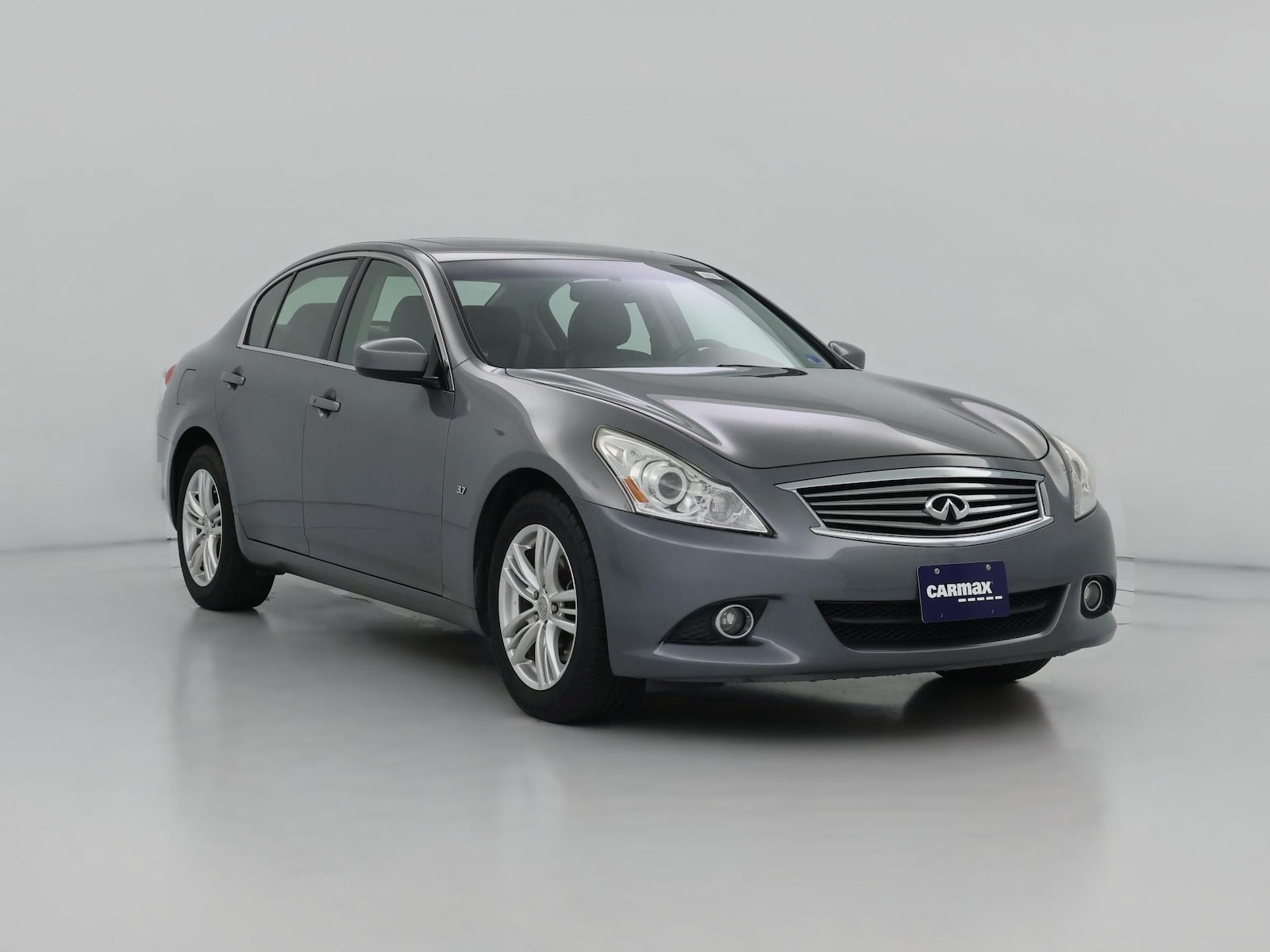 2015 INFINITI Q40