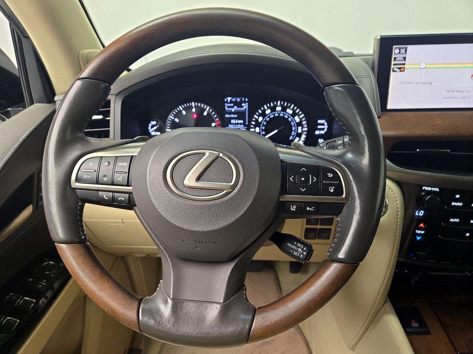 2018 Lexus LX 570, photo 11