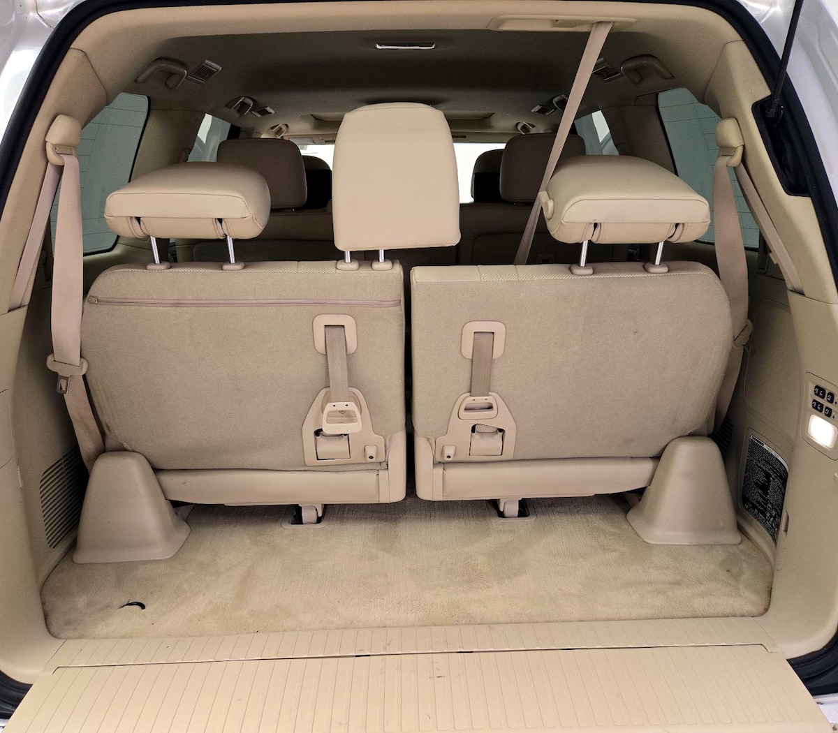 Trunk/Cargo (Seats Up)