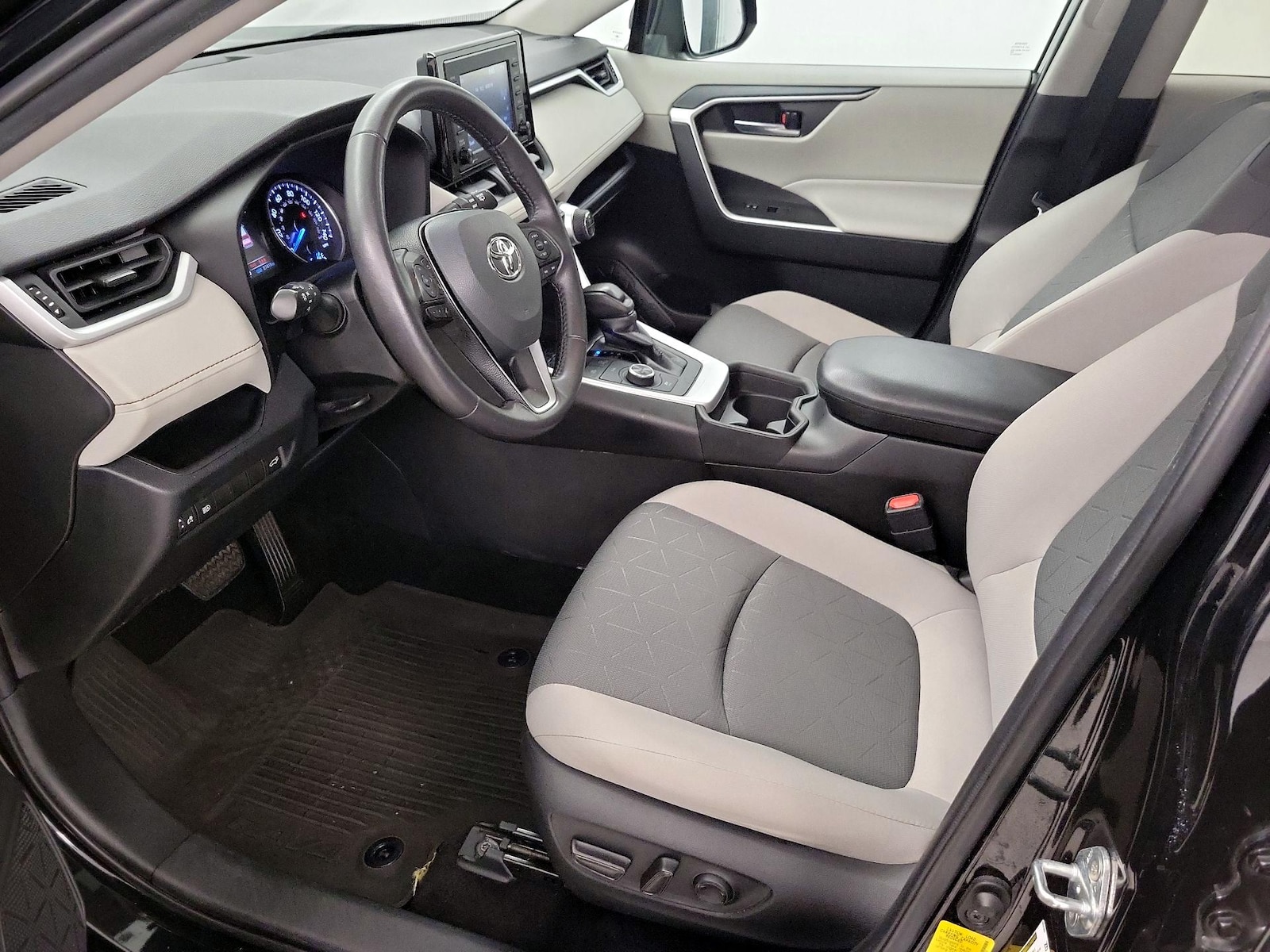 Power Seat(s) & Side Airbags