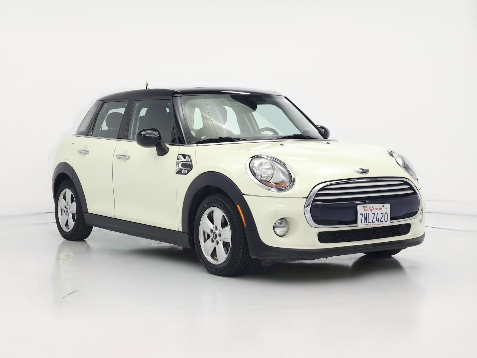 2015 MINI Cooper Hardtop 4 Door
