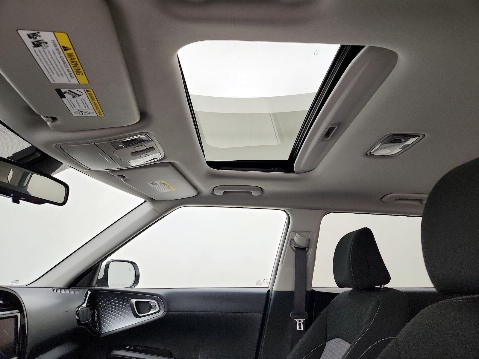 Sunroof(s) & Overhead Airbags
