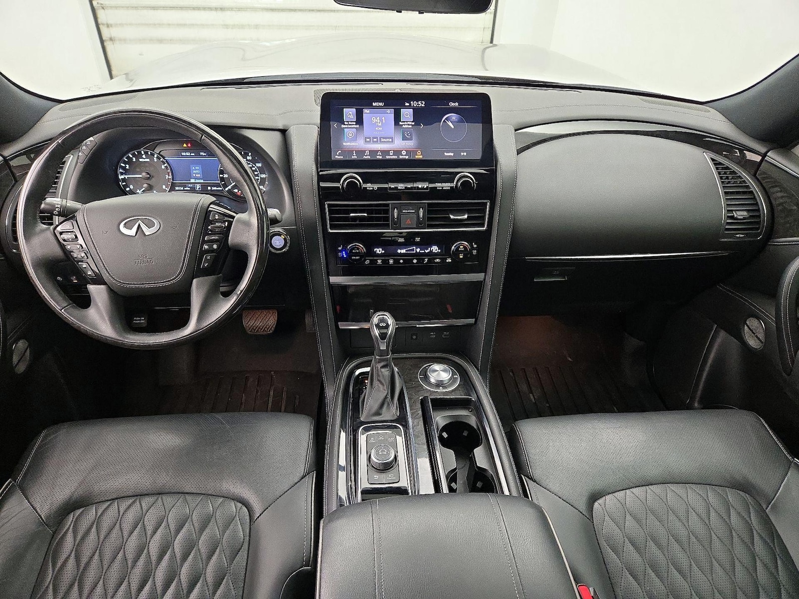 2023 INFINITI QX80 Sensory 4WD - Photo 10