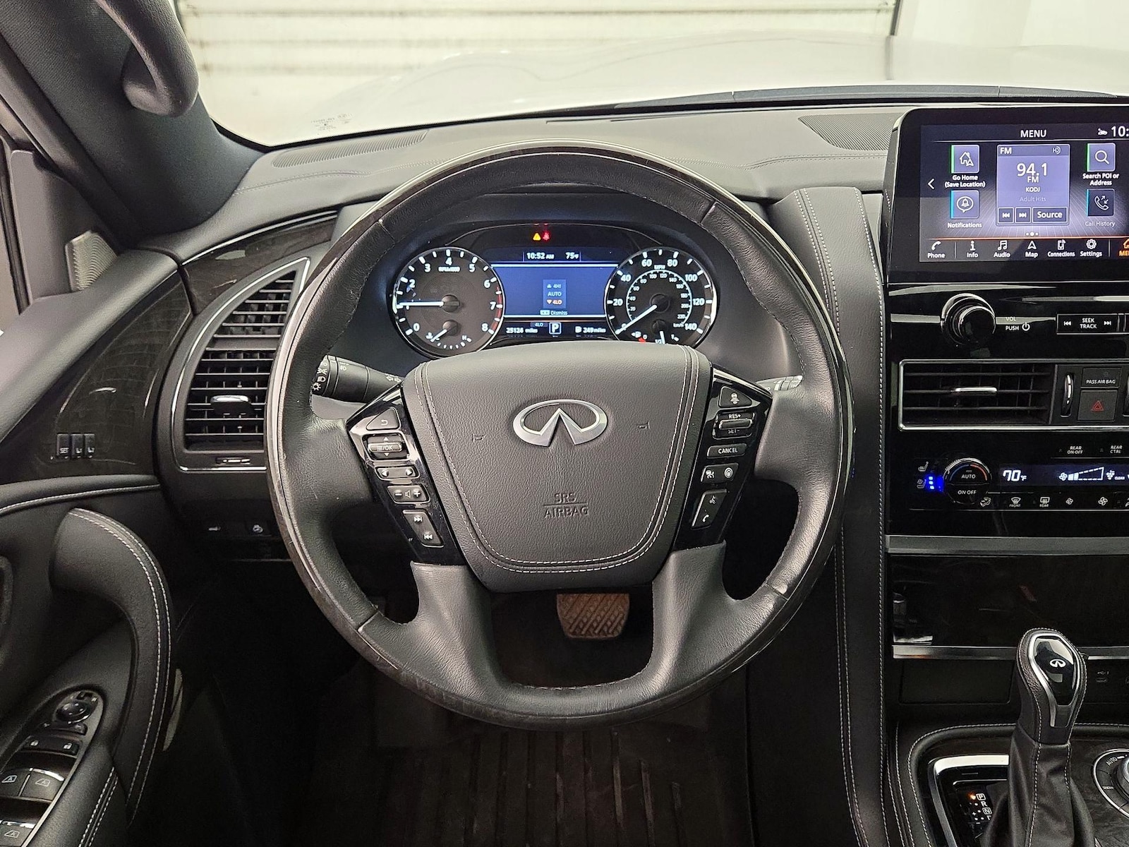 2023 INFINITI QX80 Sensory 4WD - Photo 11
