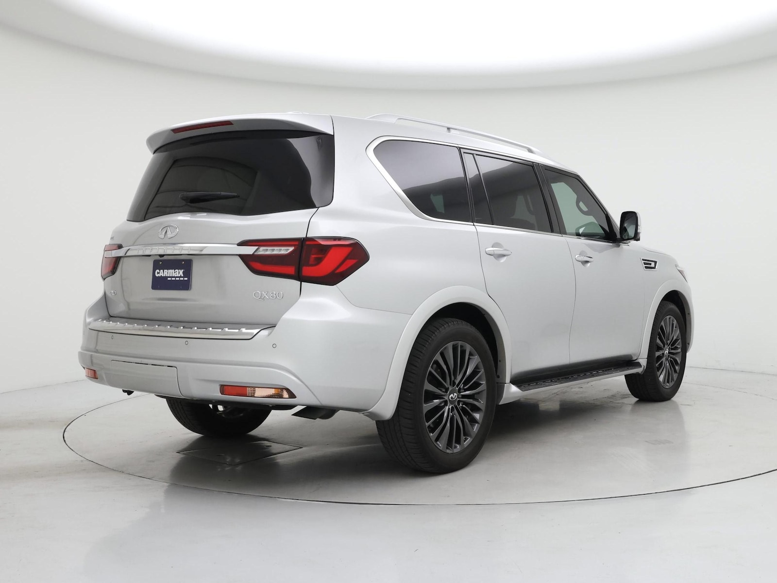2023 INFINITI QX80 Sensory 4WD - Photo 9