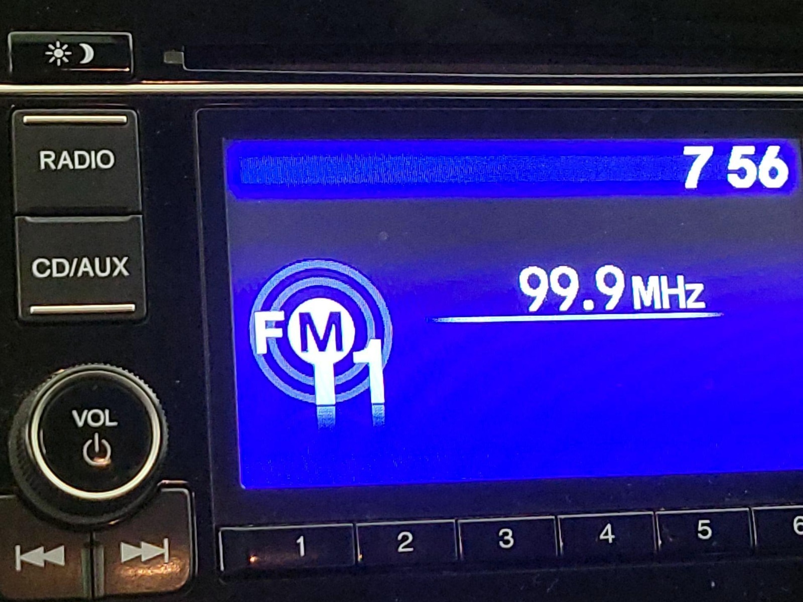2017 Honda Fit LX - Photo 15