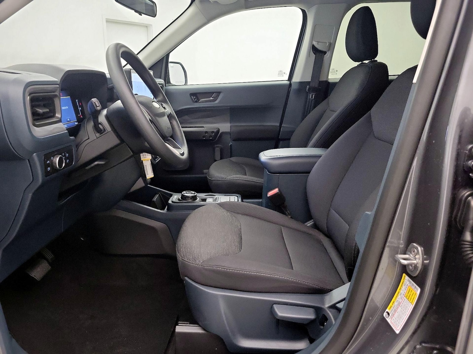 2025 Ford Maverick XL - Photo 12