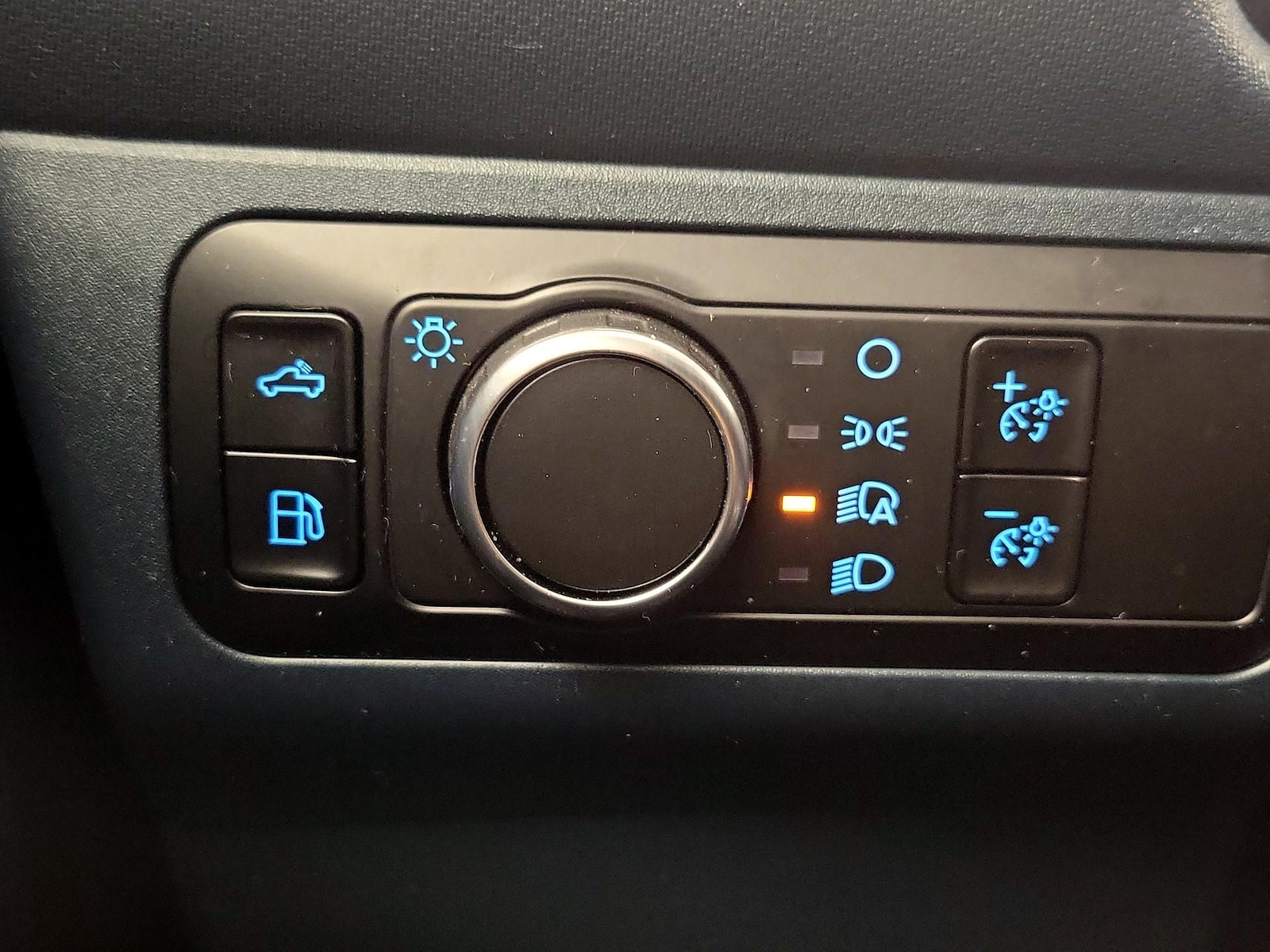 2025 Ford Maverick XL - Photo 14