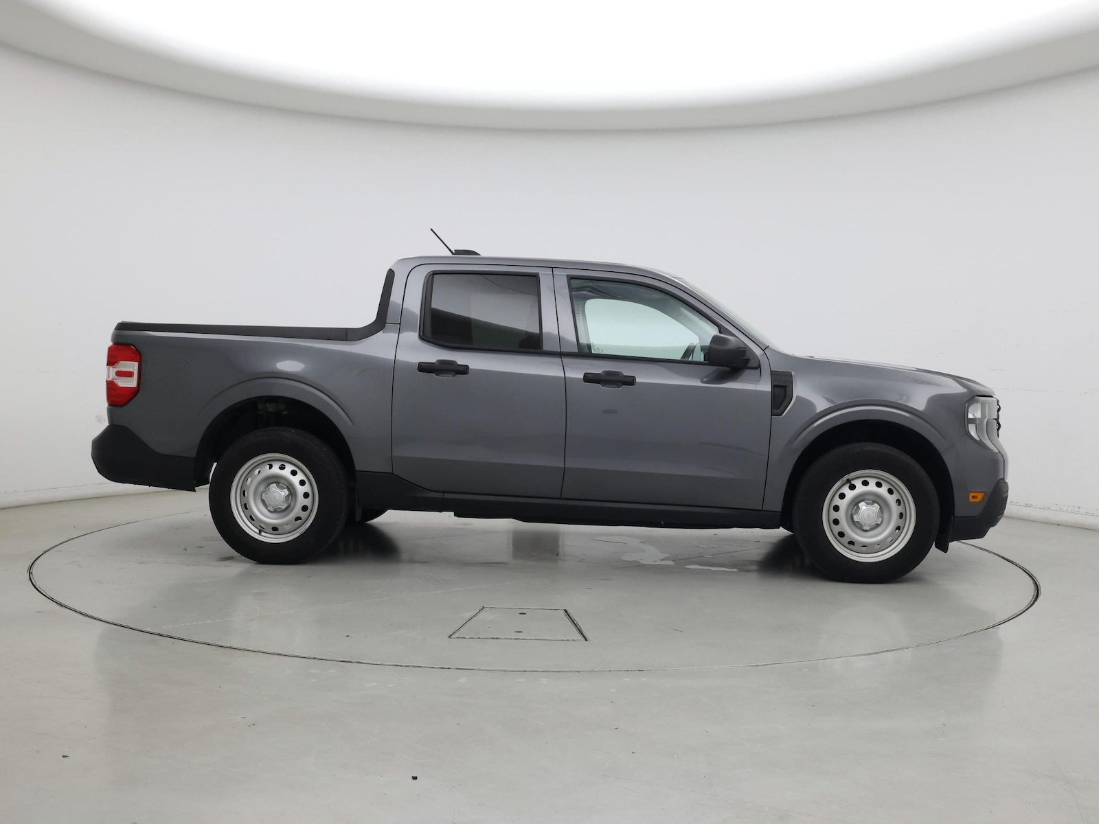 2025 Ford Maverick XL - Photo 8