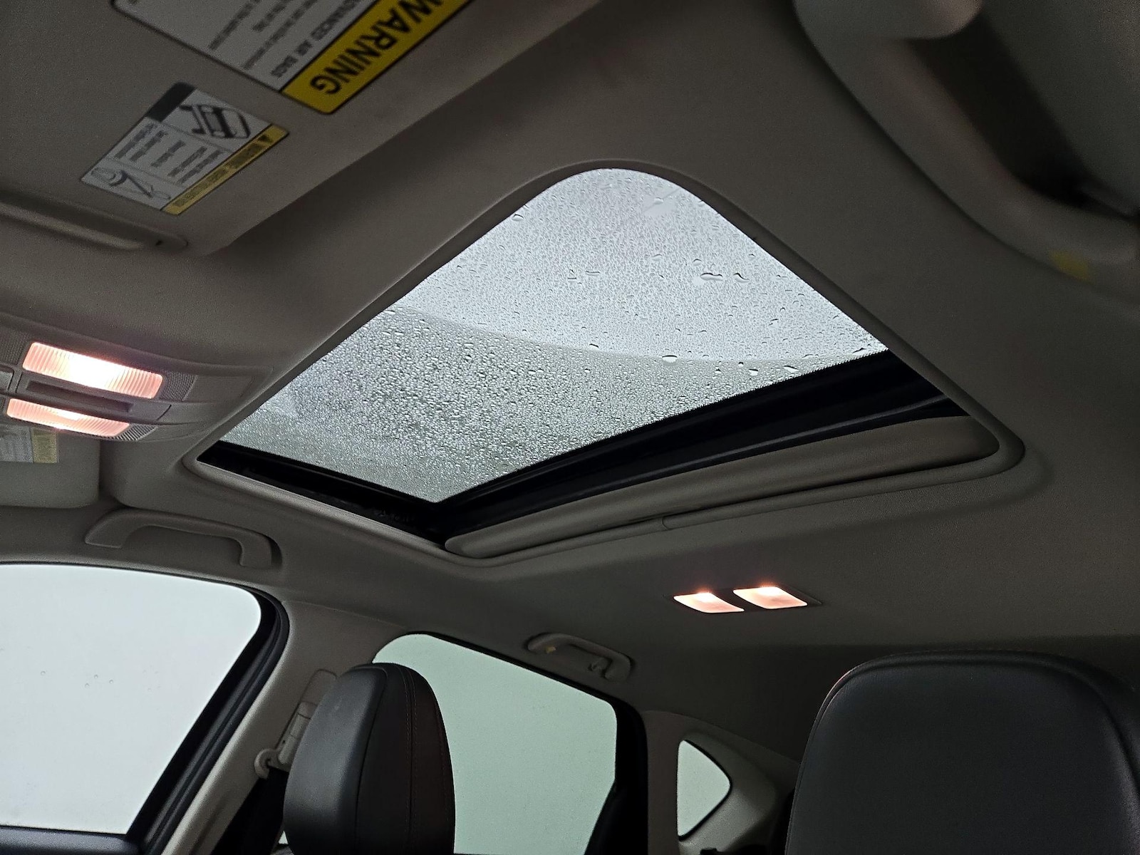 Sunroof(s) & Overhead Airbags