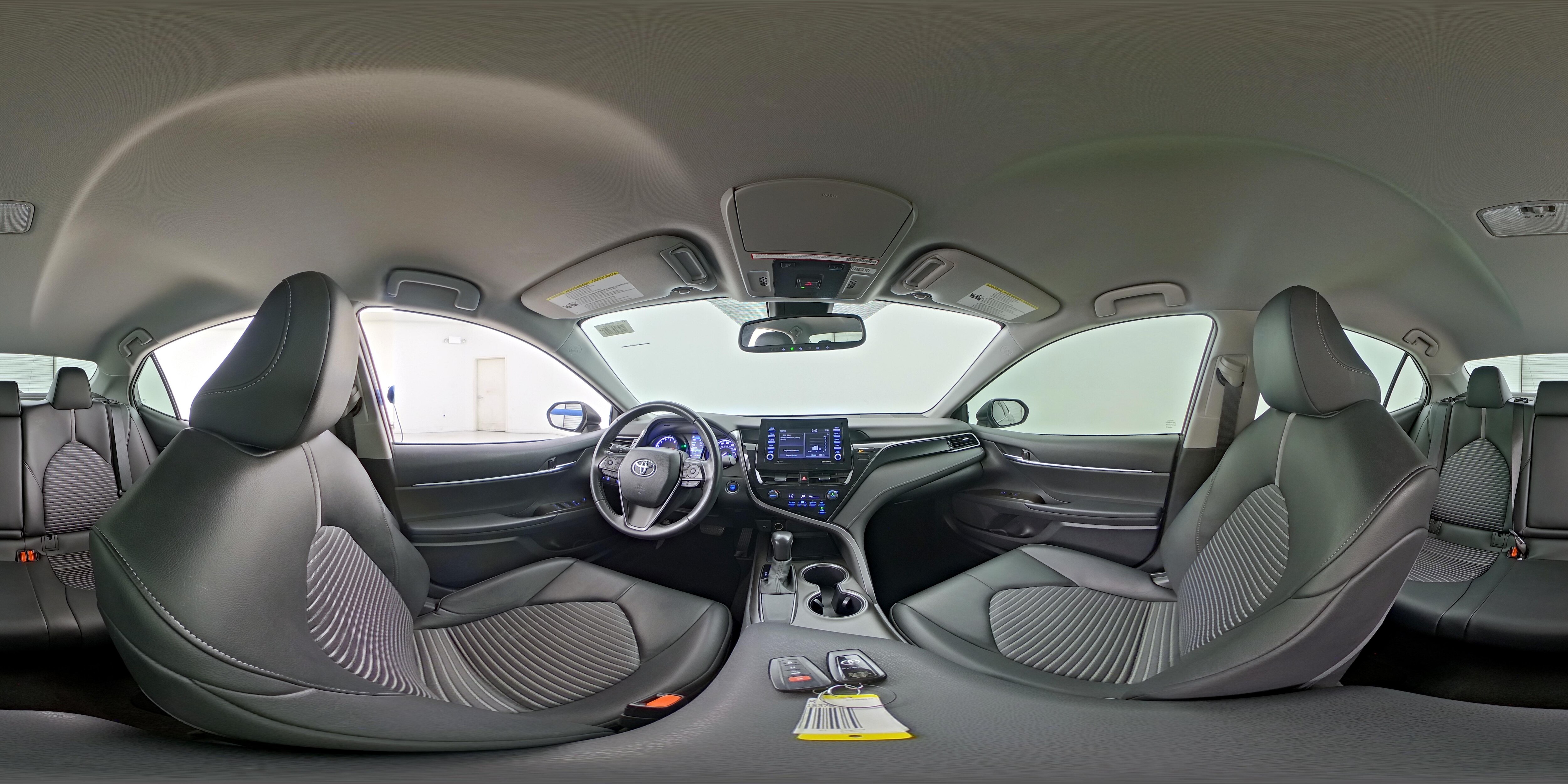 2021 Toyota Camry SE - Photo 24