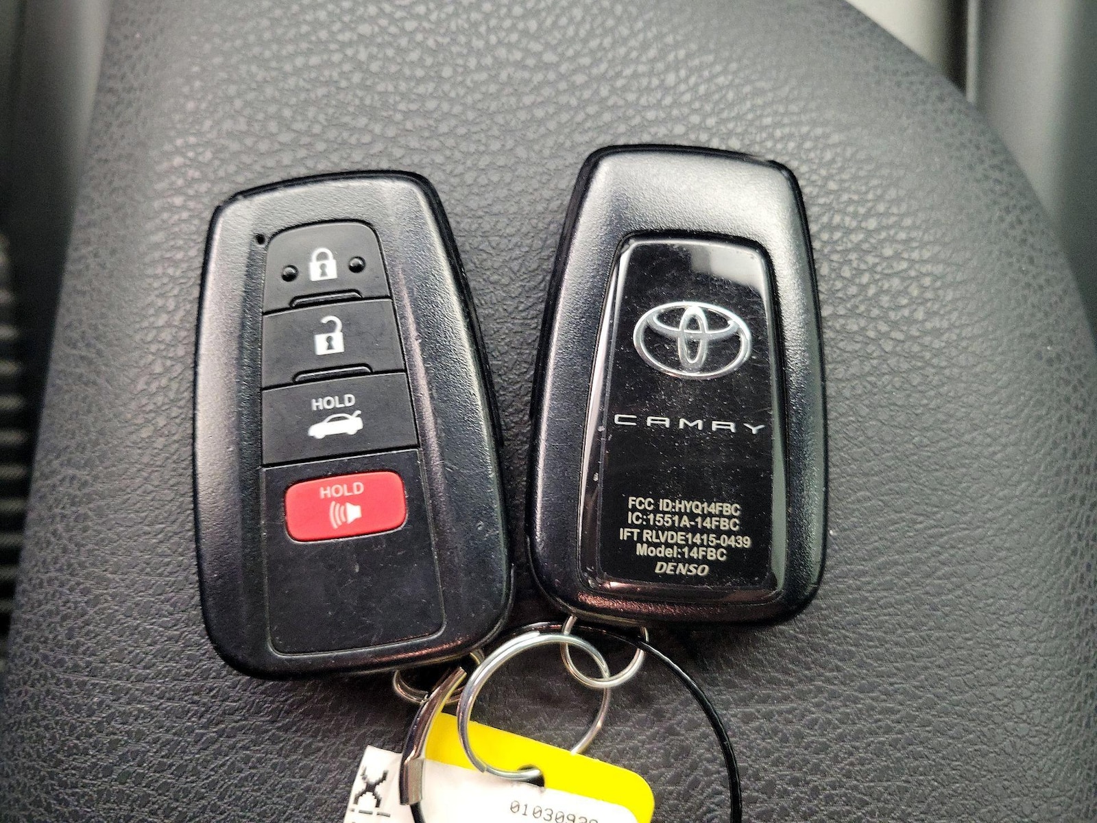 2021 Toyota Camry SE - Photo 23
