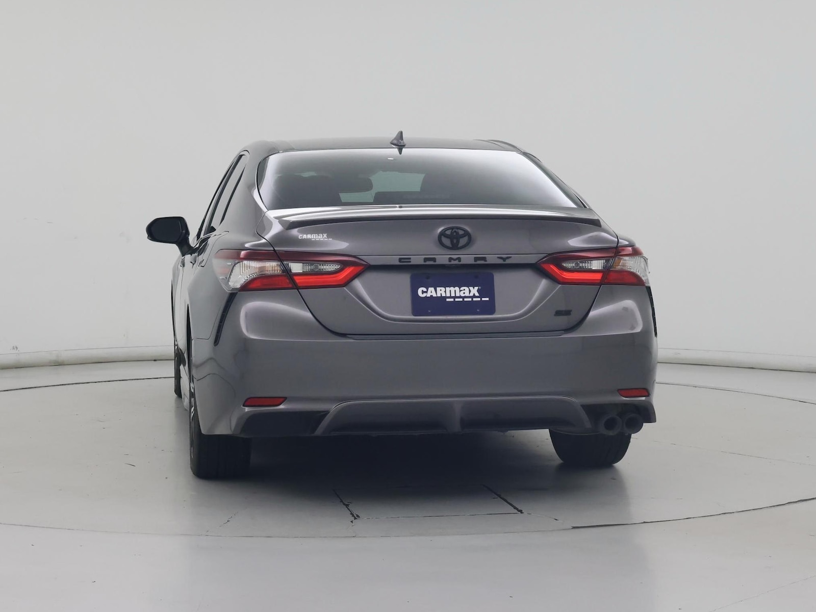 2021 Toyota Camry SE - Photo 7