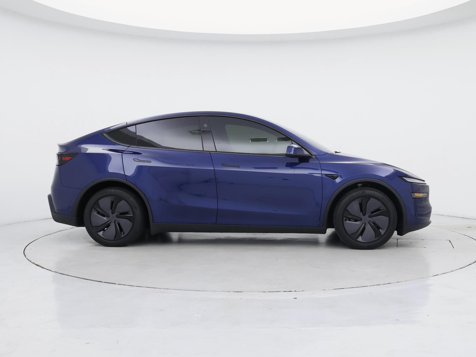 2026 Tesla Model Y Long Range - Photo 8