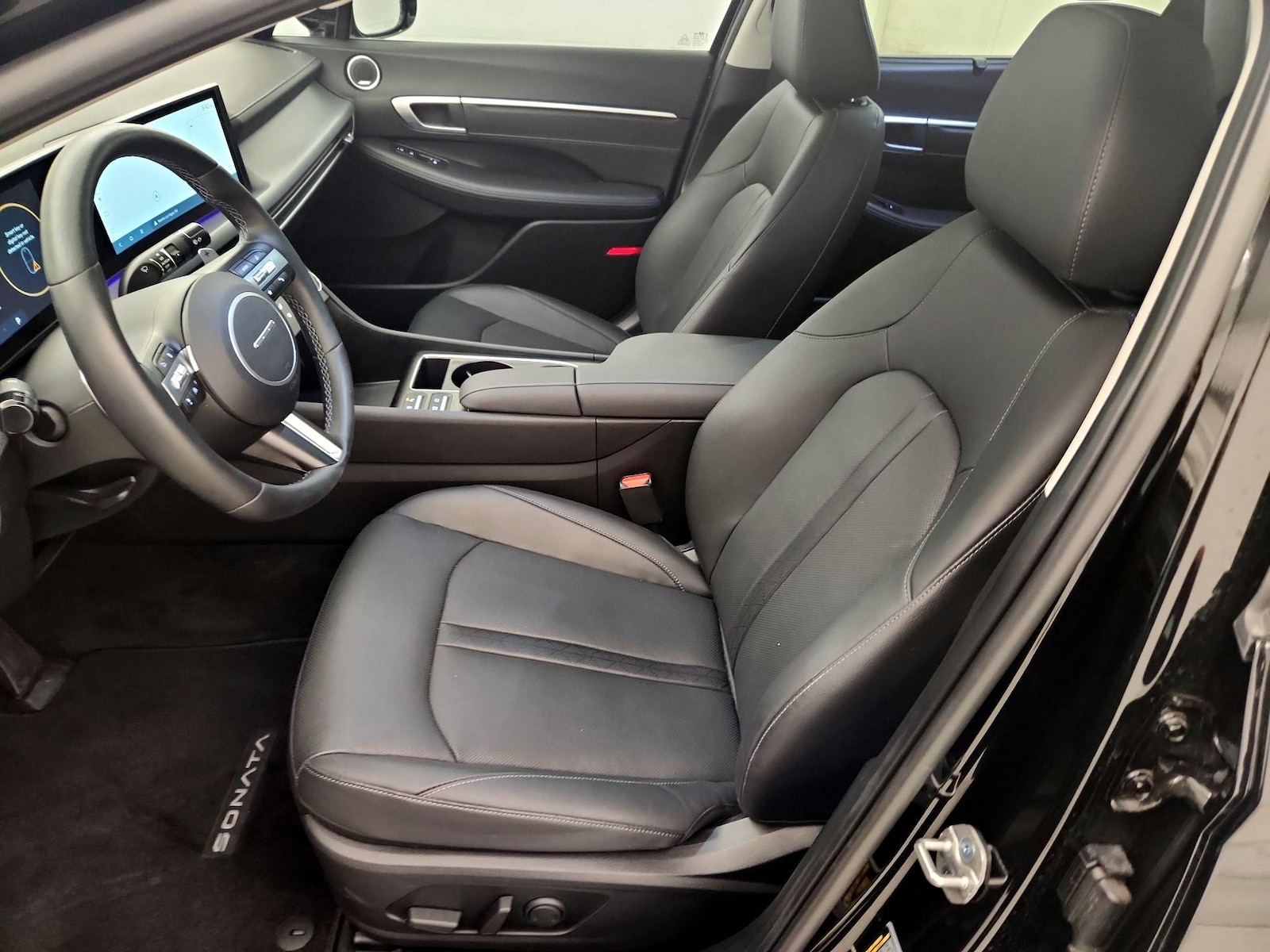 2025 Hyundai Sonata Hybrid Limited - Photo 12